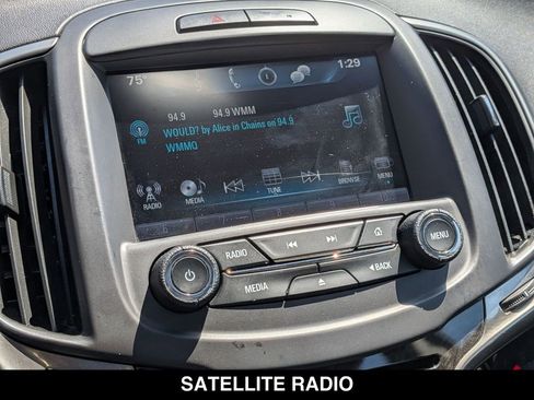 Used 2016 Buick LaCrosse Sport Touring FWD image 21