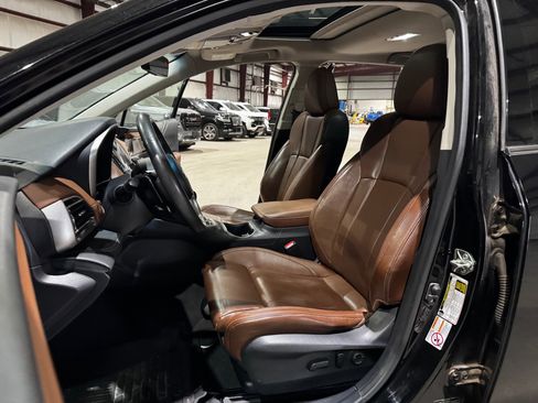 Used 2020 Subaru Outback Touring w/ Popular Package #2 image 14