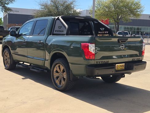 Used 2024 Nissan Titan SV w/ SV Bronze Edition Package image 5