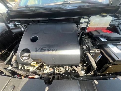 Used 2020 Buick Enclave Premium w/ Sun and Sites Package AWD/4WD image 35