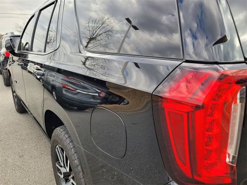 Used 2023 GMC Yukon AT4 image 6