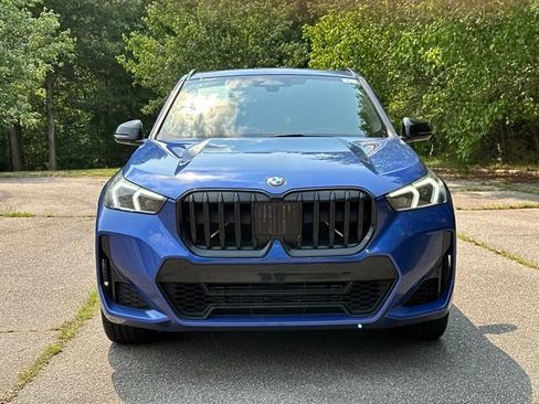 Used 2023 BMW X1 xDrive28i w/ M Sport Package AWD/4WD image 8