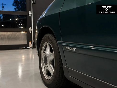 Used 2002 Ford Windstar SE Sport FWD image 7