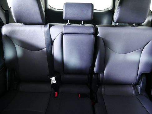 Used 2012 Toyota Prius V Five FWD image 13