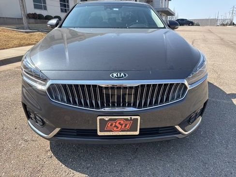 Used 2019 Kia Cadenza Technology image 2