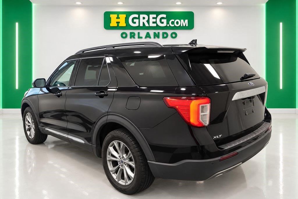 Used 2020 Ford Explorer XLT w/ Equipment Group 202A AWD/4WD image 2
