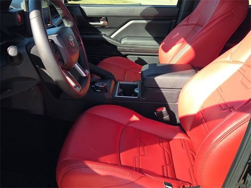 Used 2024 Toyota Tacoma TRD Off-Road image 18