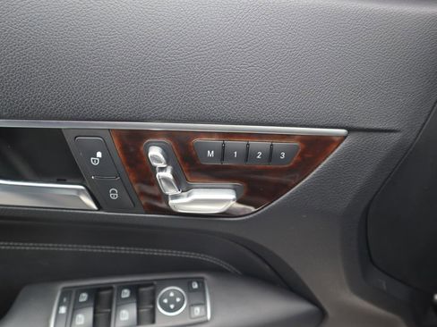 Used 2014 Mercedes-Benz E 550 Cabriolet image 20