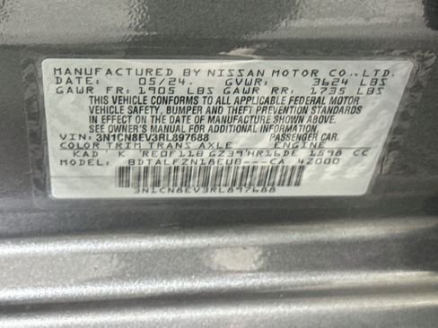 Used 2024 Nissan Versa SV FWD image 12