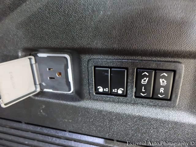 Used 2022 Chevrolet Tahoe High Country AWD/4WD image 28