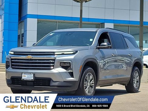Certified 2024 Chevrolet Traverse LT AWD/4WD image 15