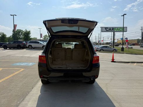 Used 2010 Toyota Highlander SE AWD/4WD image 12