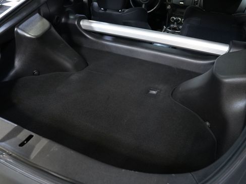 Used 2016 Nissan 370Z Touring RWD image 42