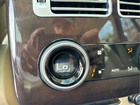 Used 2019 Land Rover Range Rover HSE AWD/4WD image 45
