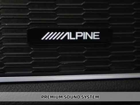 Used 2022 Jeep Grand Cherokee L Limited image 5