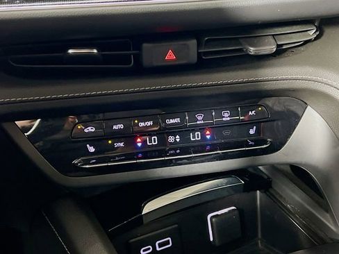 Used 2023 Buick Envision Essence w/ Sport Touring Package FWD image 19