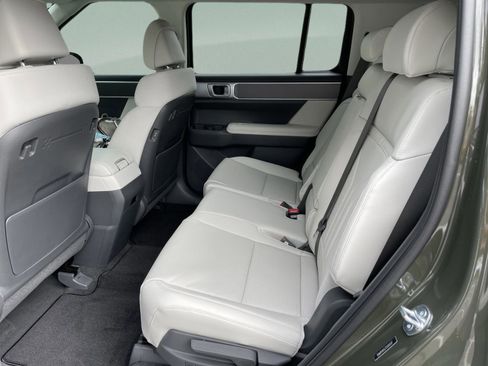 New 2026 Hyundai Santa Fe SEL w/ Tow & Go Package FWD image 17