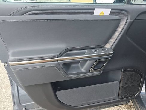 Used 2022 Rivian R1T Adventure AWD/4WD image 5