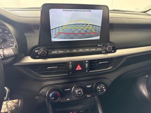 Used 2021 Kia Forte LXS image 18