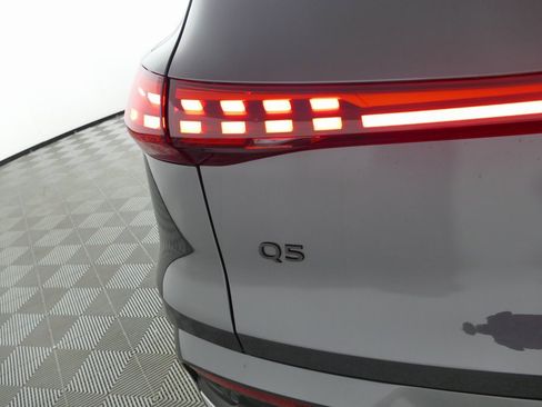 New 2025 Audi Q5 Premium Plus image 31