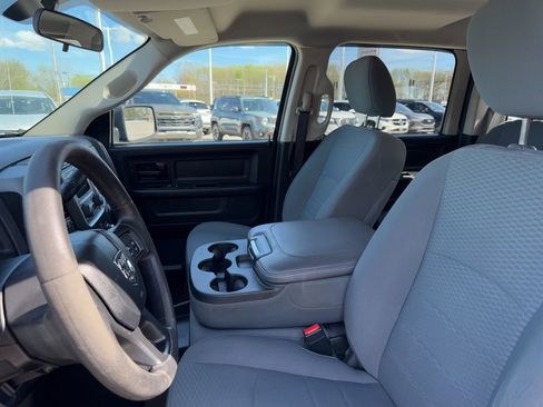 Used 2016 RAM 1500 ST w/ SXT Appearance Group AWD/4WD image 38