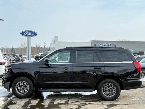 Used 2025 Ford Expedition Active image 44