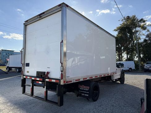 Used 2019 Ford F550 2WD Regular Cab Super Duty image 7