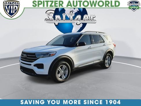Used 2022 Ford Explorer XLT image 4