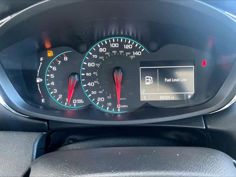 Used 2022 Chevrolet Trax LT w/ LT Convenience Package image 24