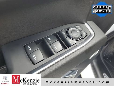 Used 2024 GMC Sierra 1500 SLT w/ SLT Premium Plus Package AWD/4WD image 9