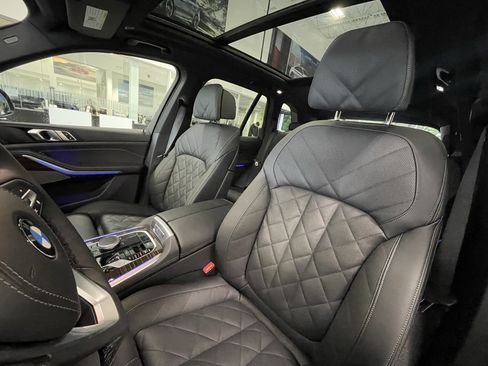 Used 2026 BMW X5 xDrive40i w/ Climate Comfort Package AWD/4WD image 8