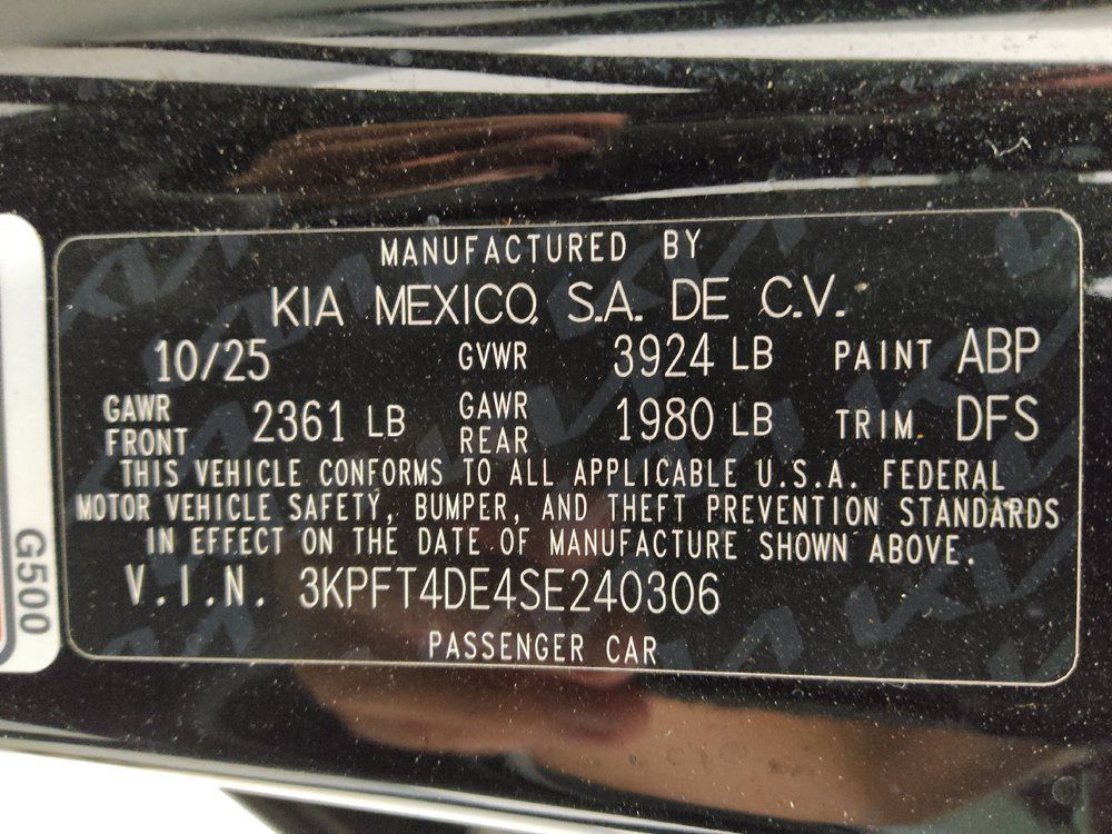 Used 2025 Kia K4 FWD image 33