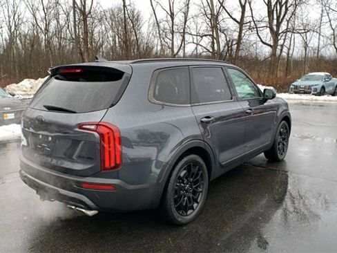Used 2021 Kia Telluride EX w/ EX Premium Package image 5