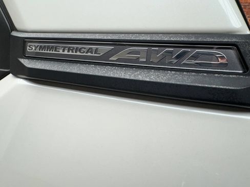 Used 2025 Subaru Forester Touring AWD/4WD image 30