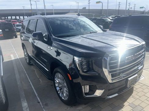 Used 2023 GMC Yukon SLT image 2