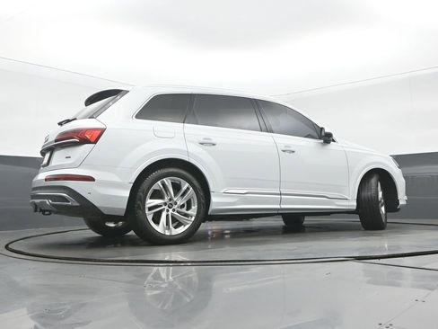 Used 2023 Audi Q7 3.0T Prestige w/ Prestige Package image 32