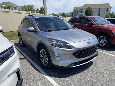 Used 2021 Ford Escape Titanium FWD image 5