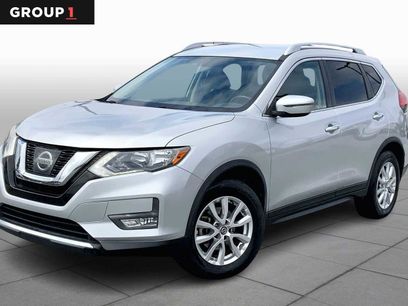 Used 2017 Nissan Rogue SV