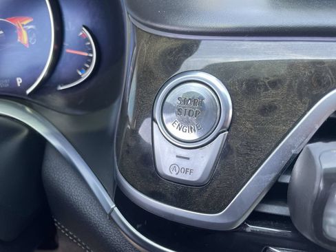 Used 2016 BMW 750i RWD image 26