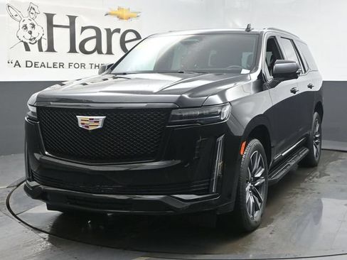 Used 2024 Cadillac Escalade Sport AWD/4WD image 7