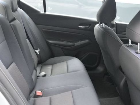 Used 2021 Nissan Altima 2.5 S FWD image 14