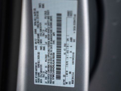 Used 2018 Ford Escape SEL w/ Ford Safe & Smart Package image 40