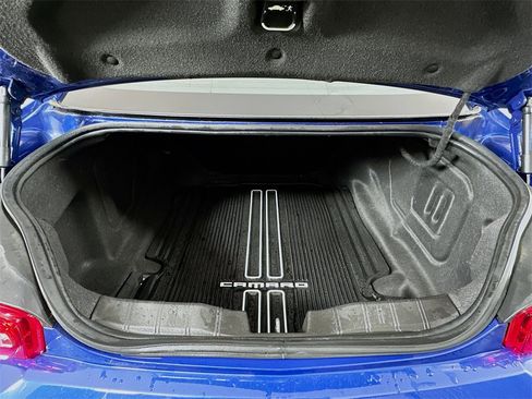 Used 2021 Chevrolet Camaro LT image 23