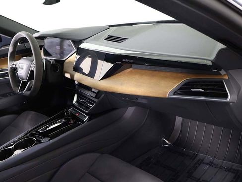 Used 2023 Audi e-tron GT Premium Plus AWD/4WD image 29