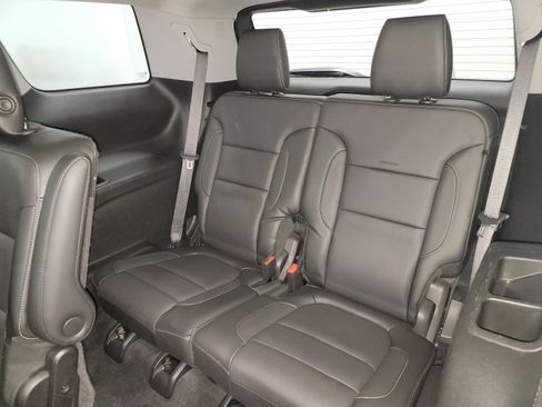 Used 2018 GMC Acadia SLT image 33