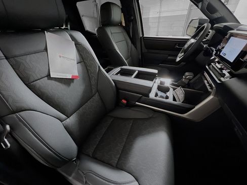 Used 2025 Toyota Tundra SR5 image 30