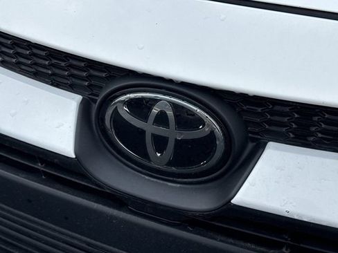 Used 2023 Toyota Corolla LE image 28