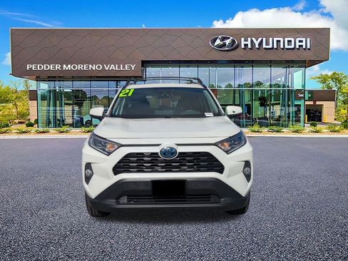 Used 2021 Toyota RAV4 XLE Premium image 8