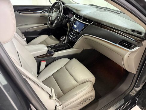 Used 2017 Cadillac XTS Luxury w/ Driver Awareness Package FWD image 33