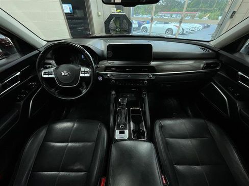 Used 2020 Kia Telluride EX w/ Towing Package FWD image 26